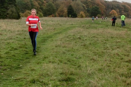 Gabi dreht ihrer 3,5 km - Runde an der Alten Bult.